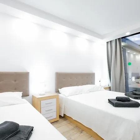 Lacme Luxury Americas 아데제
